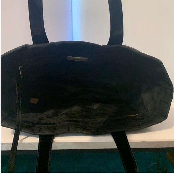 CHANEL Travel Line Tote with Authenticity Card - Picture 8 of 16